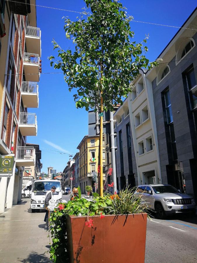 Q21Apartment -The Silent Charm Bergamo Eksteriør bilde